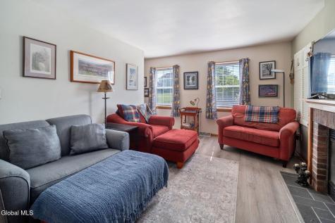 4 Canter Lane Johnstown NY 12095