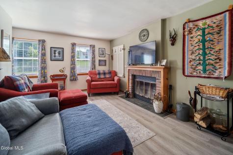 4 Canter Lane Johnstown NY 12095