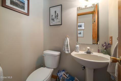 4 Canter Lane Johnstown NY 12095