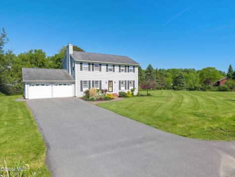 4 Canter Lane Johnstown NY 12095
