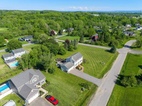 4 Canter Lane Johnstown NY 12095