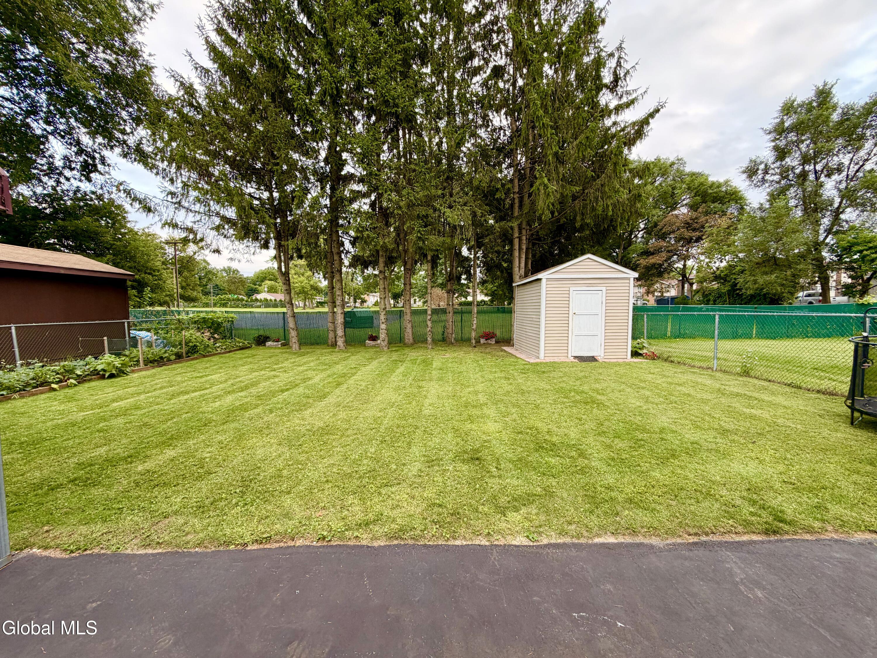223 Edward Street Schenectady NY 12304