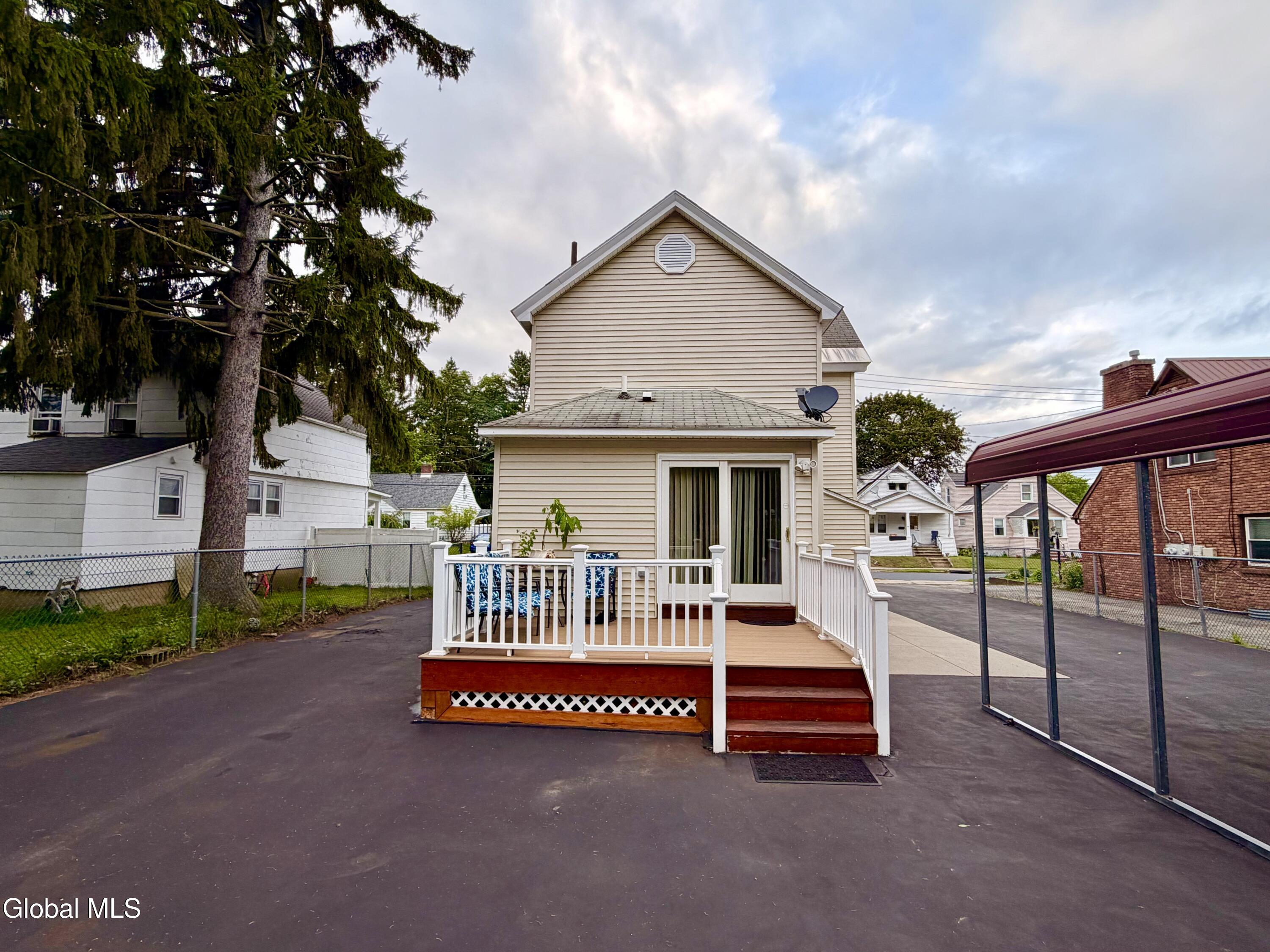 223 Edward Street Schenectady NY 12304
