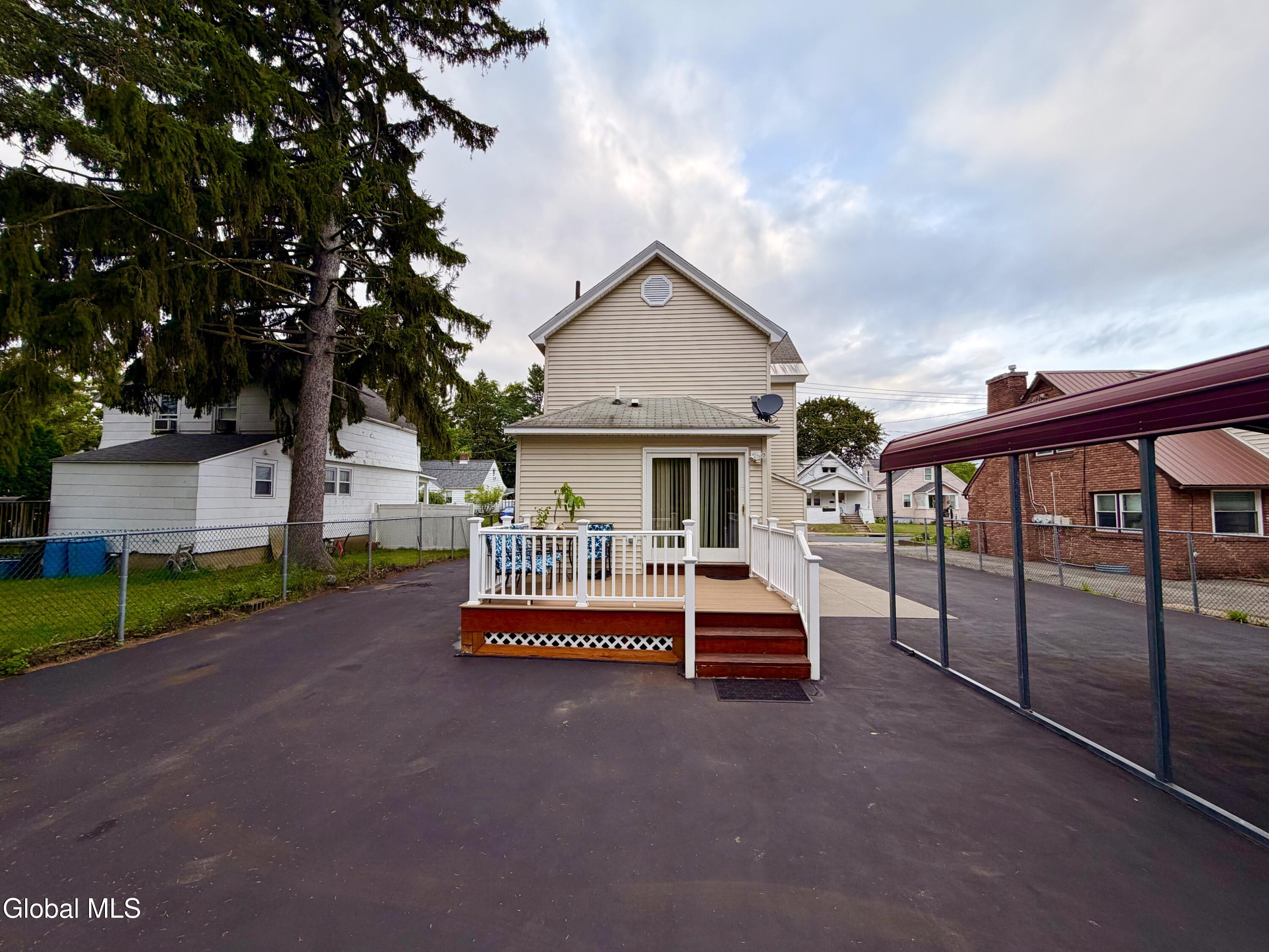 223 Edward Street Schenectady NY 12304