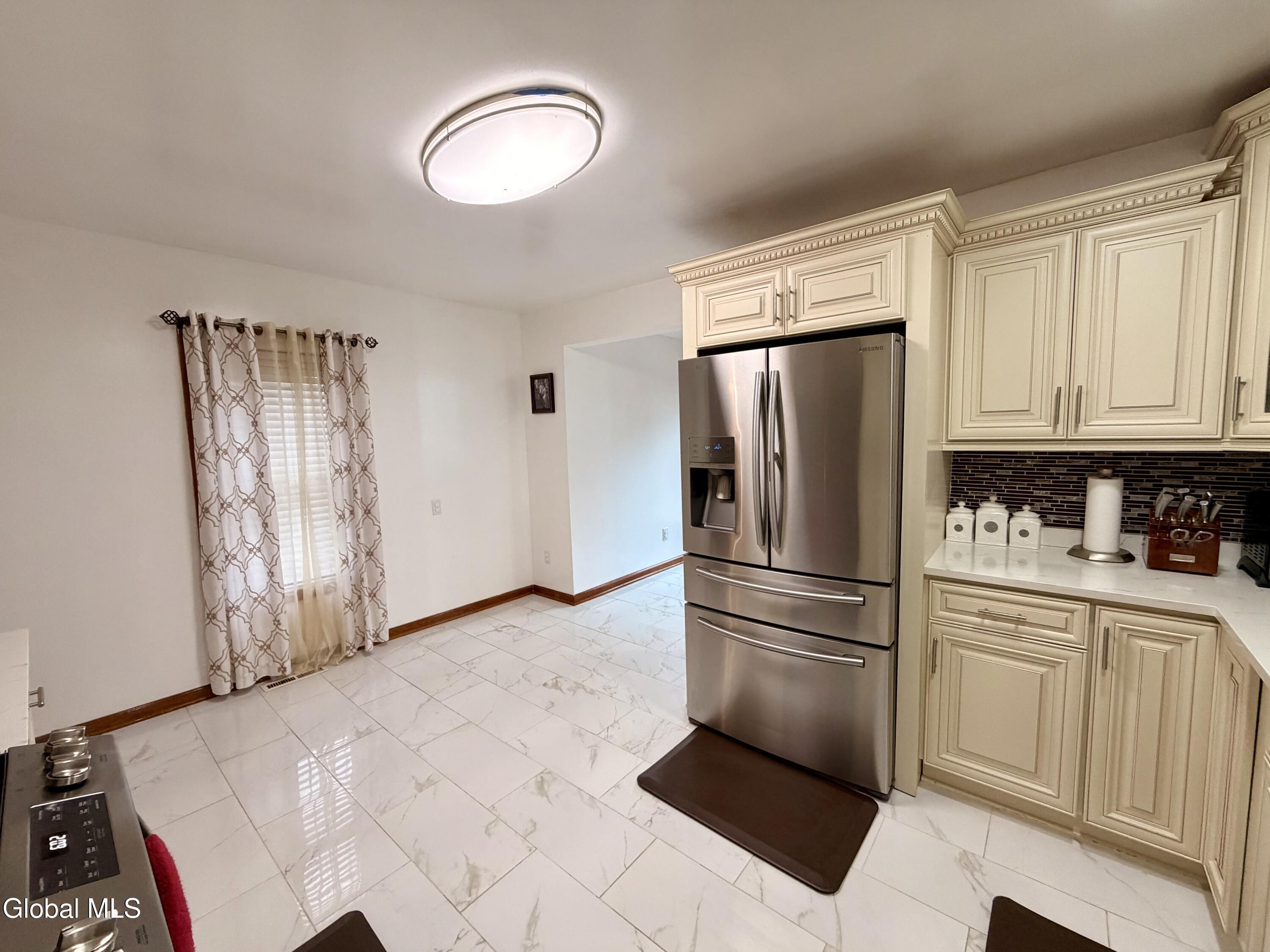 223 Edward Street Schenectady NY 12304