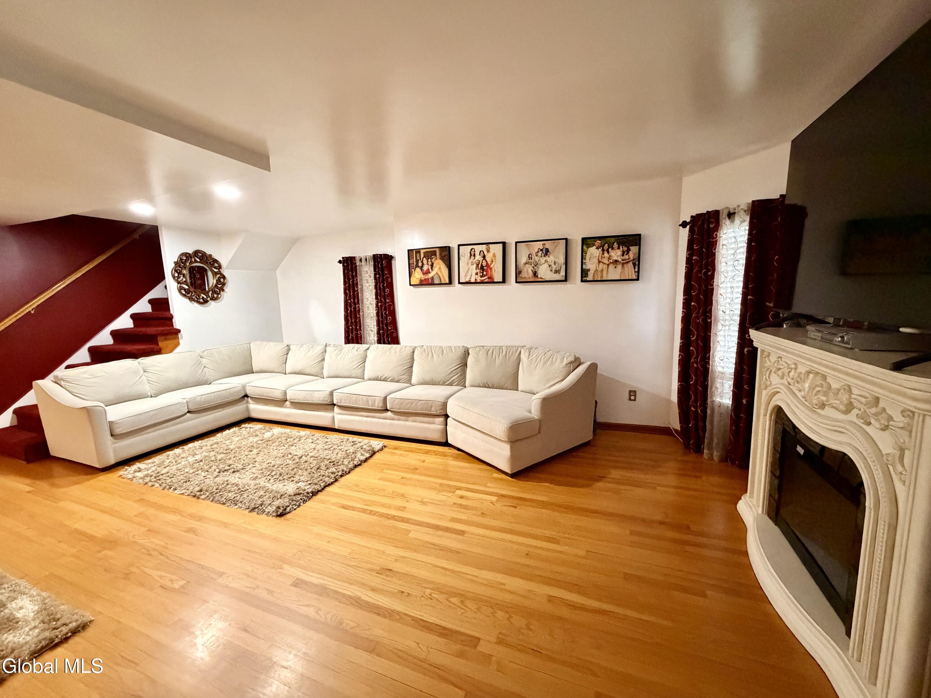 223 Edward Street Schenectady NY 12304