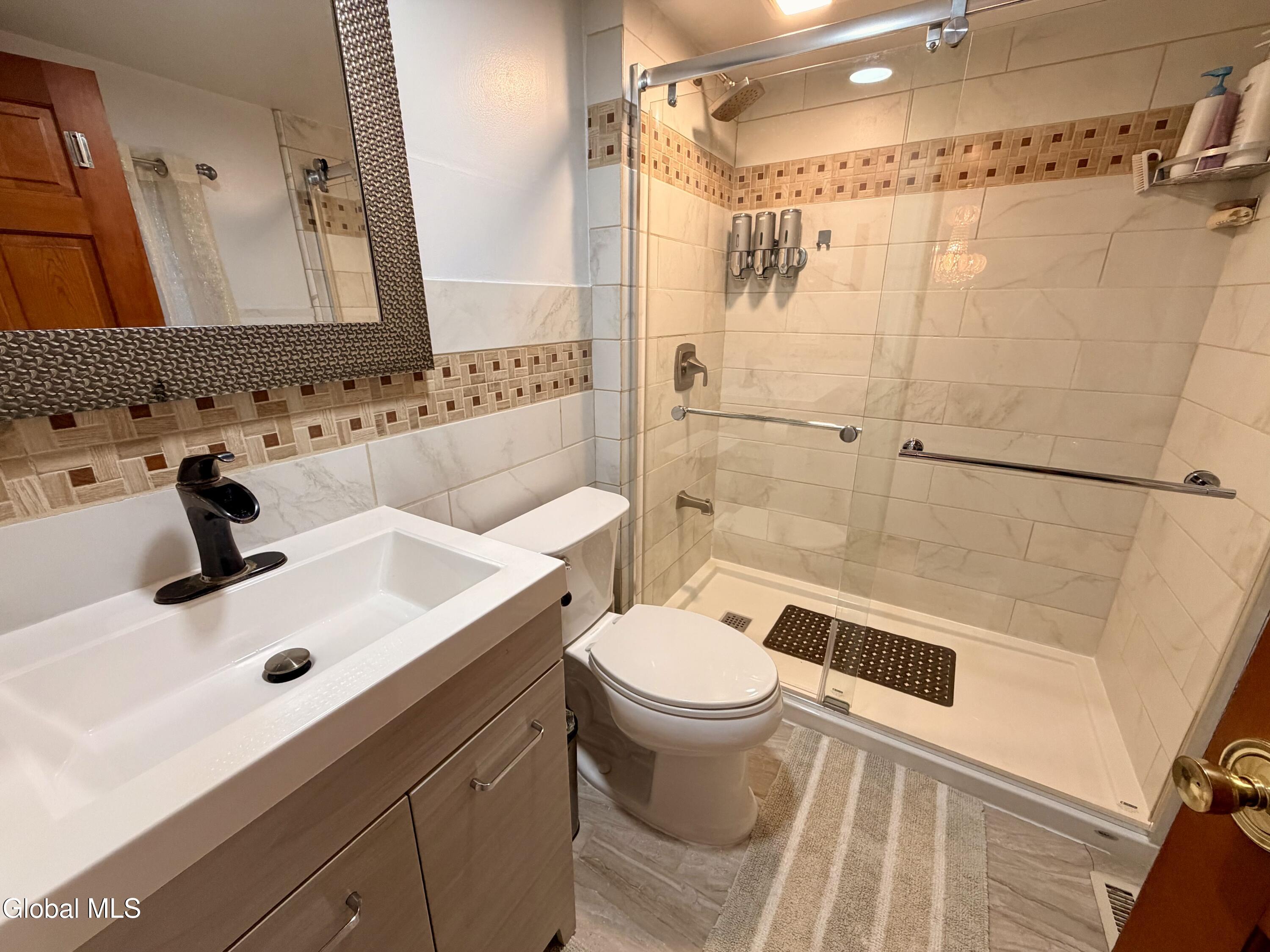 223 Edward Street Schenectady NY 12304