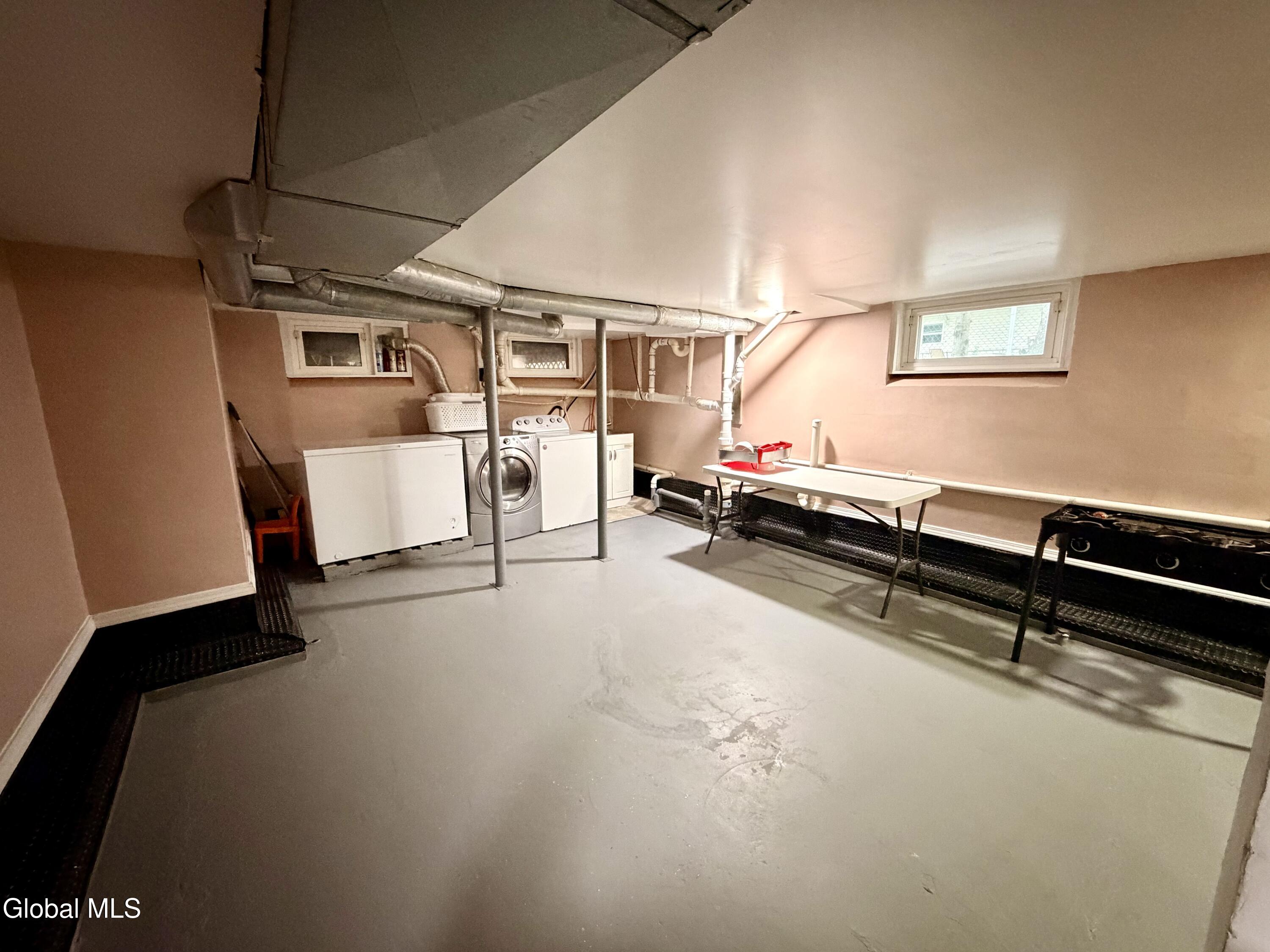 223 Edward Street Schenectady NY 12304