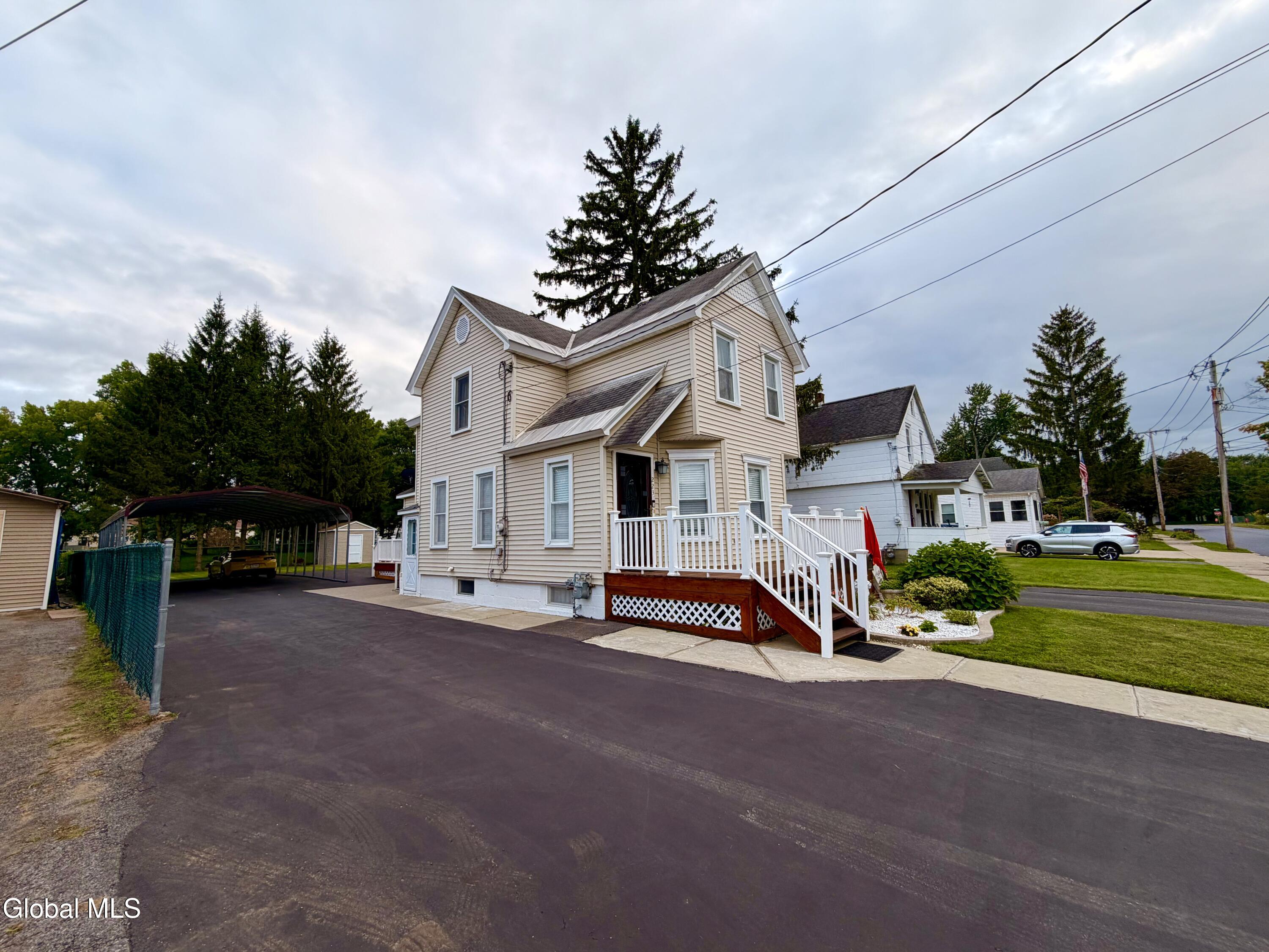 223 Edward Street Schenectady NY 12304