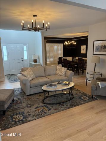 37 Cheshire Way Loudonville NY 12211