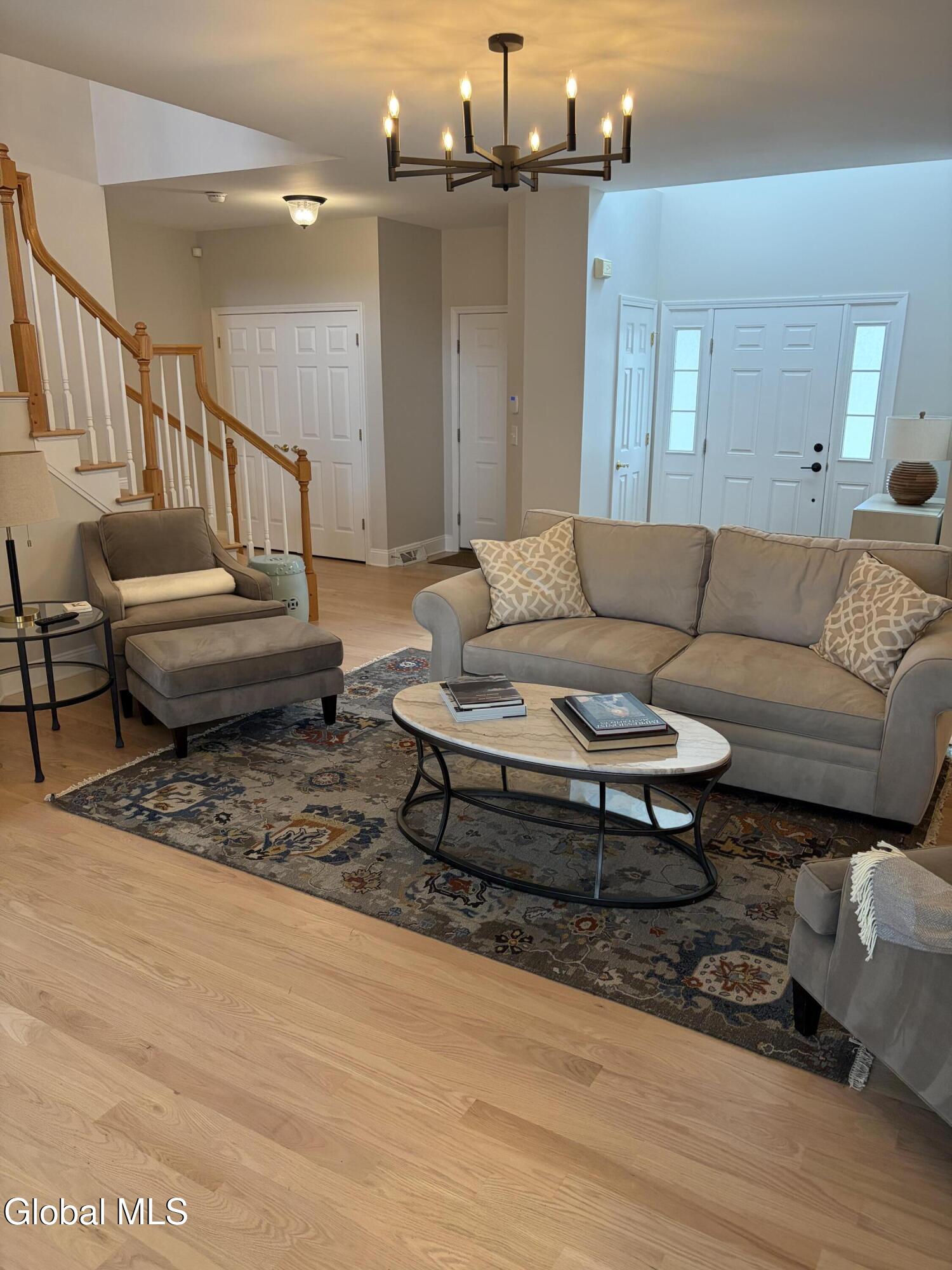 37 Cheshire Way Loudonville NY 12211