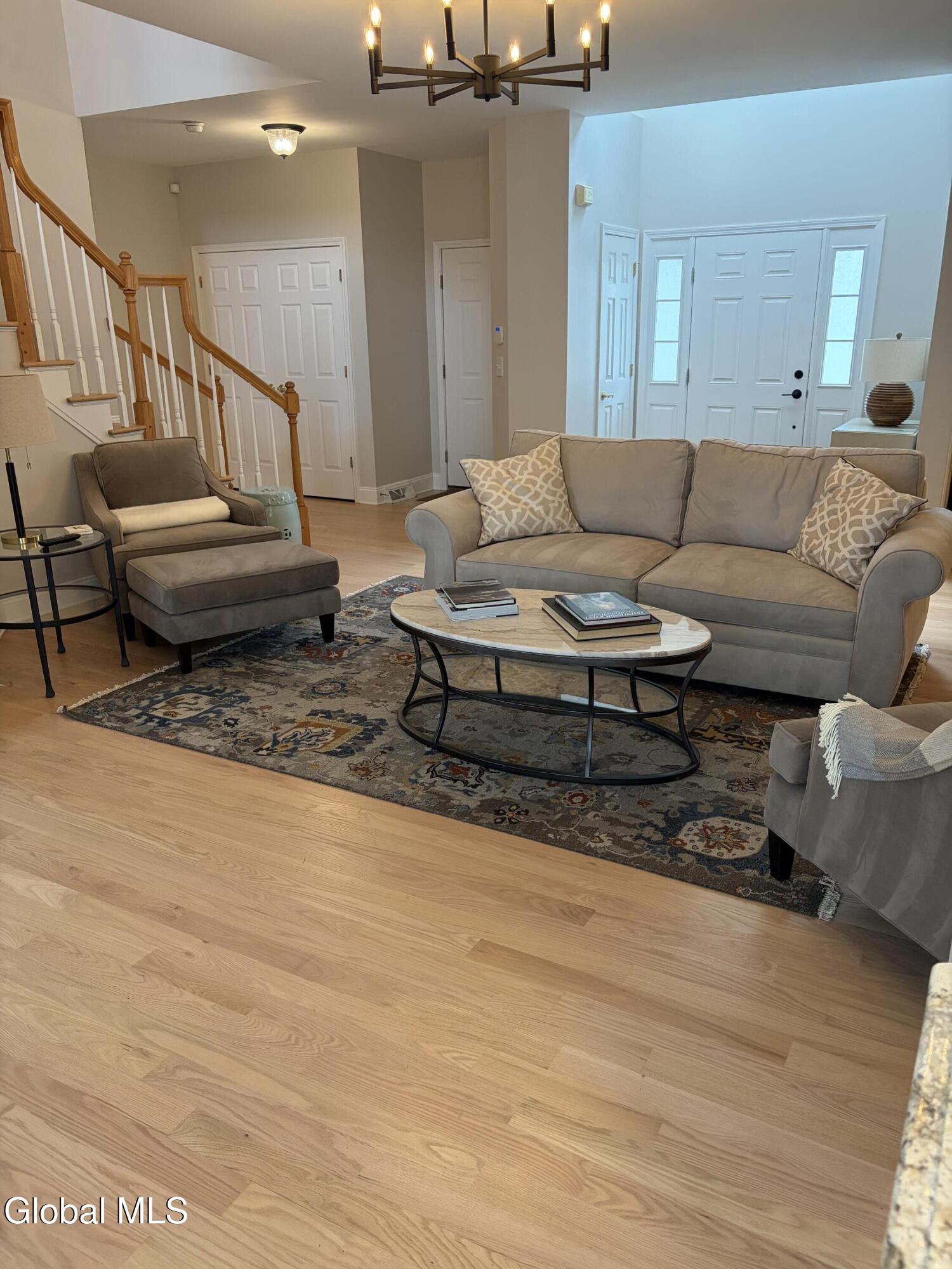 37 Cheshire Way Loudonville NY 12211