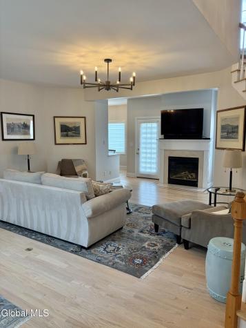 37 Cheshire Way Loudonville NY 12211