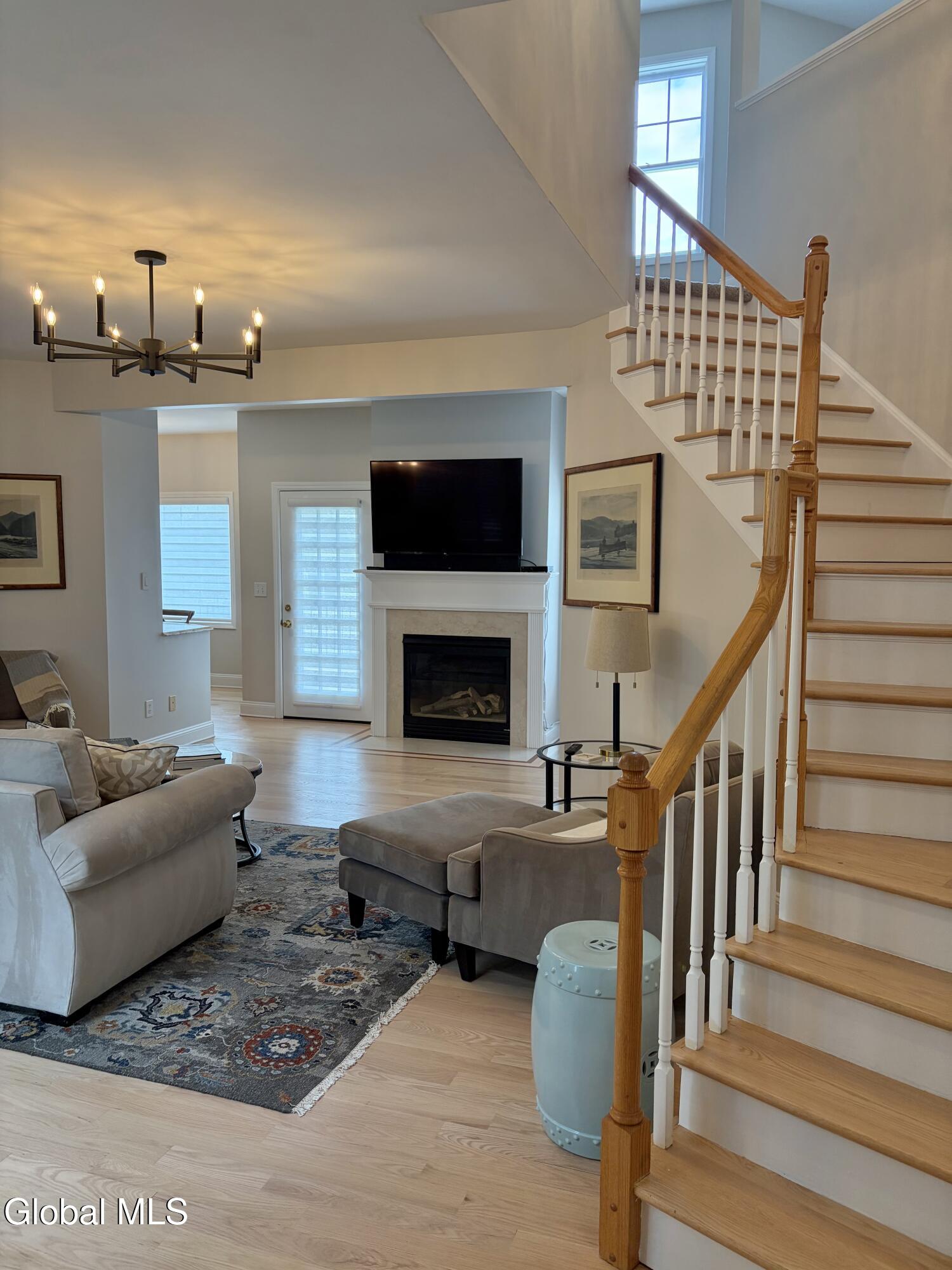 37 Cheshire Way Loudonville NY 12211