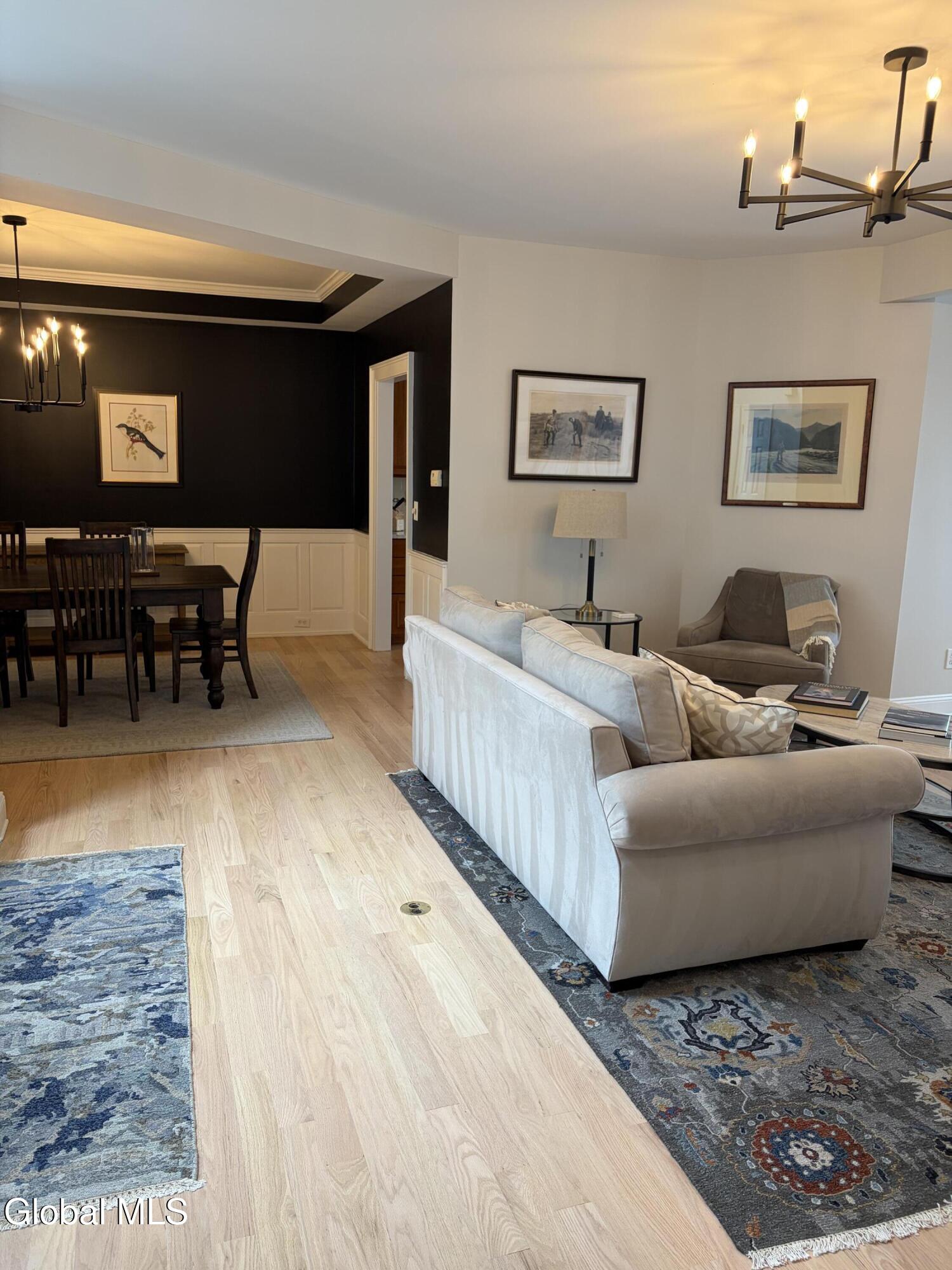 37 Cheshire Way Loudonville NY 12211