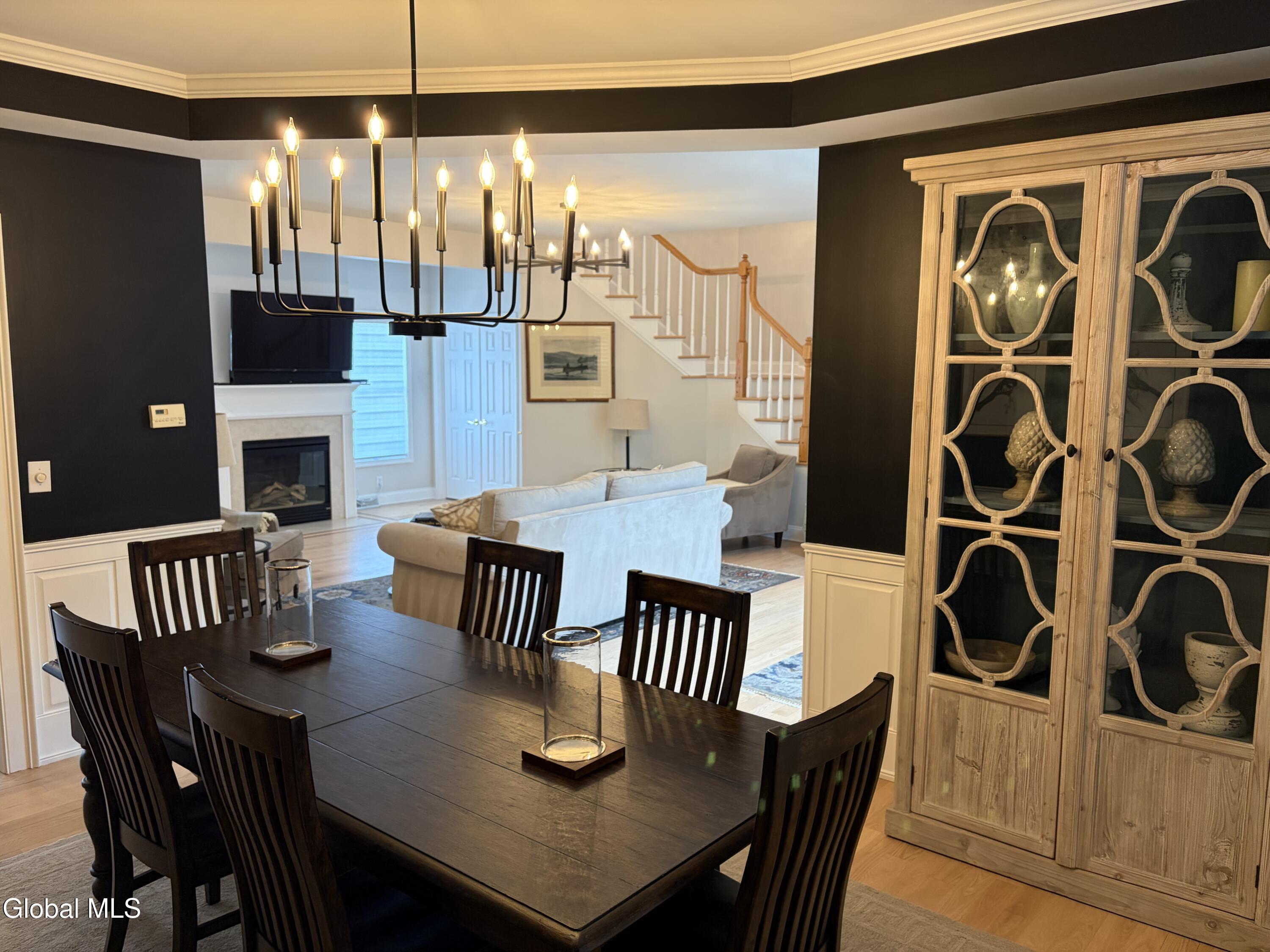 37 Cheshire Way Loudonville NY 12211