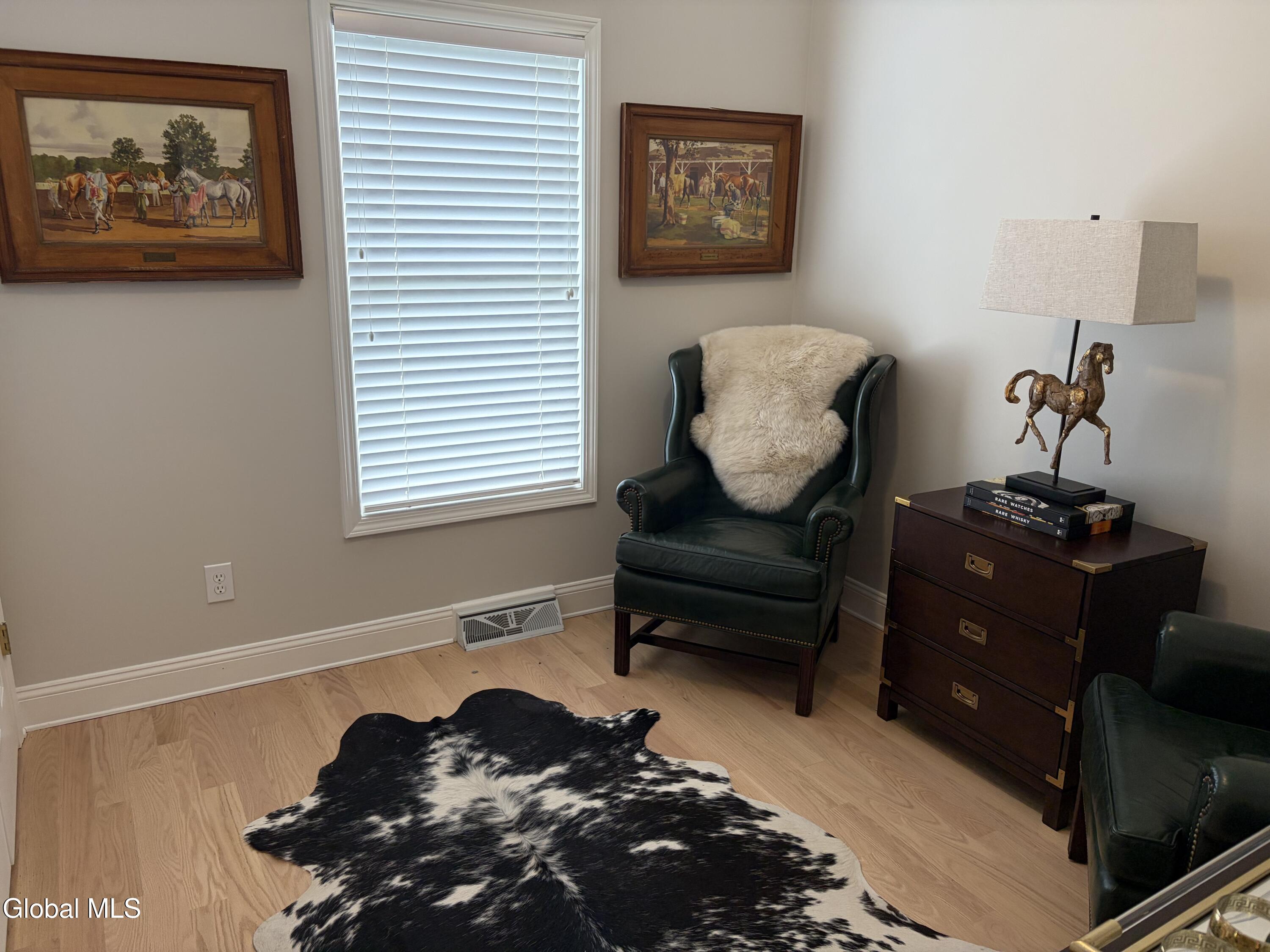 37 Cheshire Way Loudonville NY 12211
