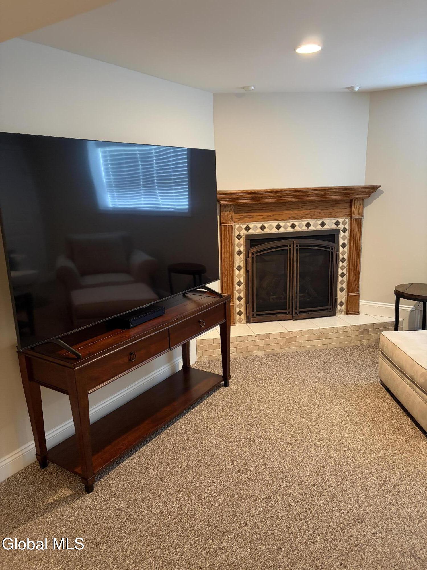 37 Cheshire Way Loudonville NY 12211