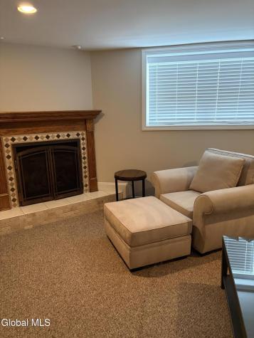 37 Cheshire Way Loudonville NY 12211