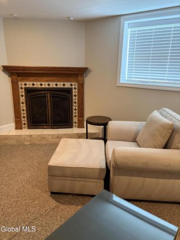 37 Cheshire Way Loudonville NY 12211