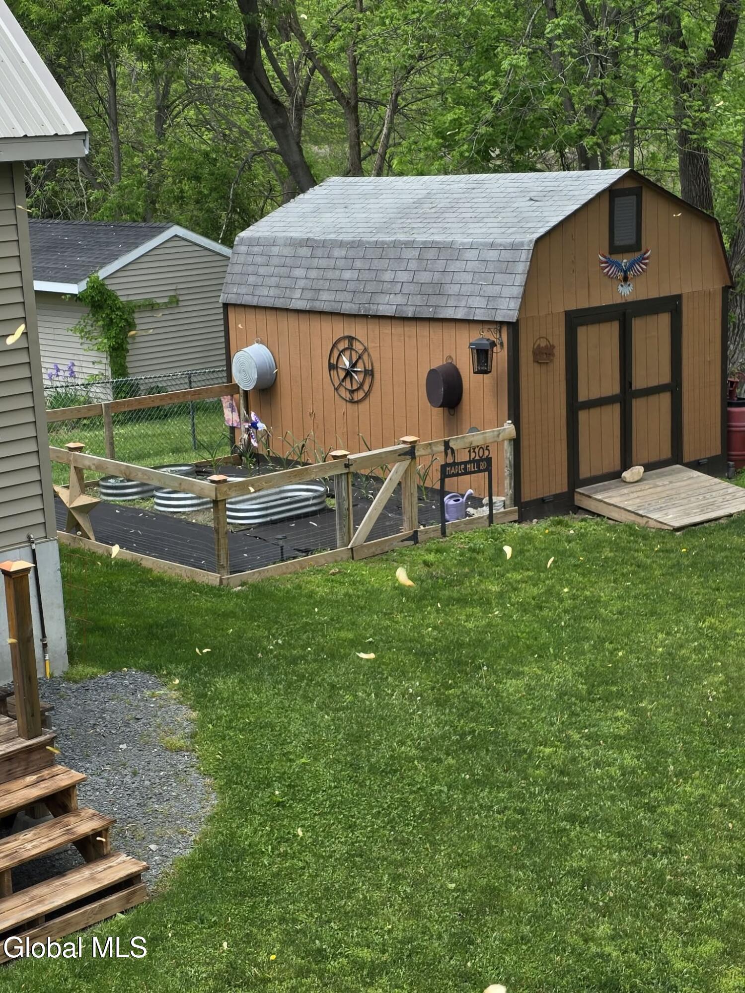 1305 Maple Hill Road Schodack NY 12033