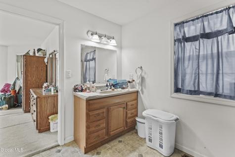 31 Kimberly Lane Queensbury NY 12804