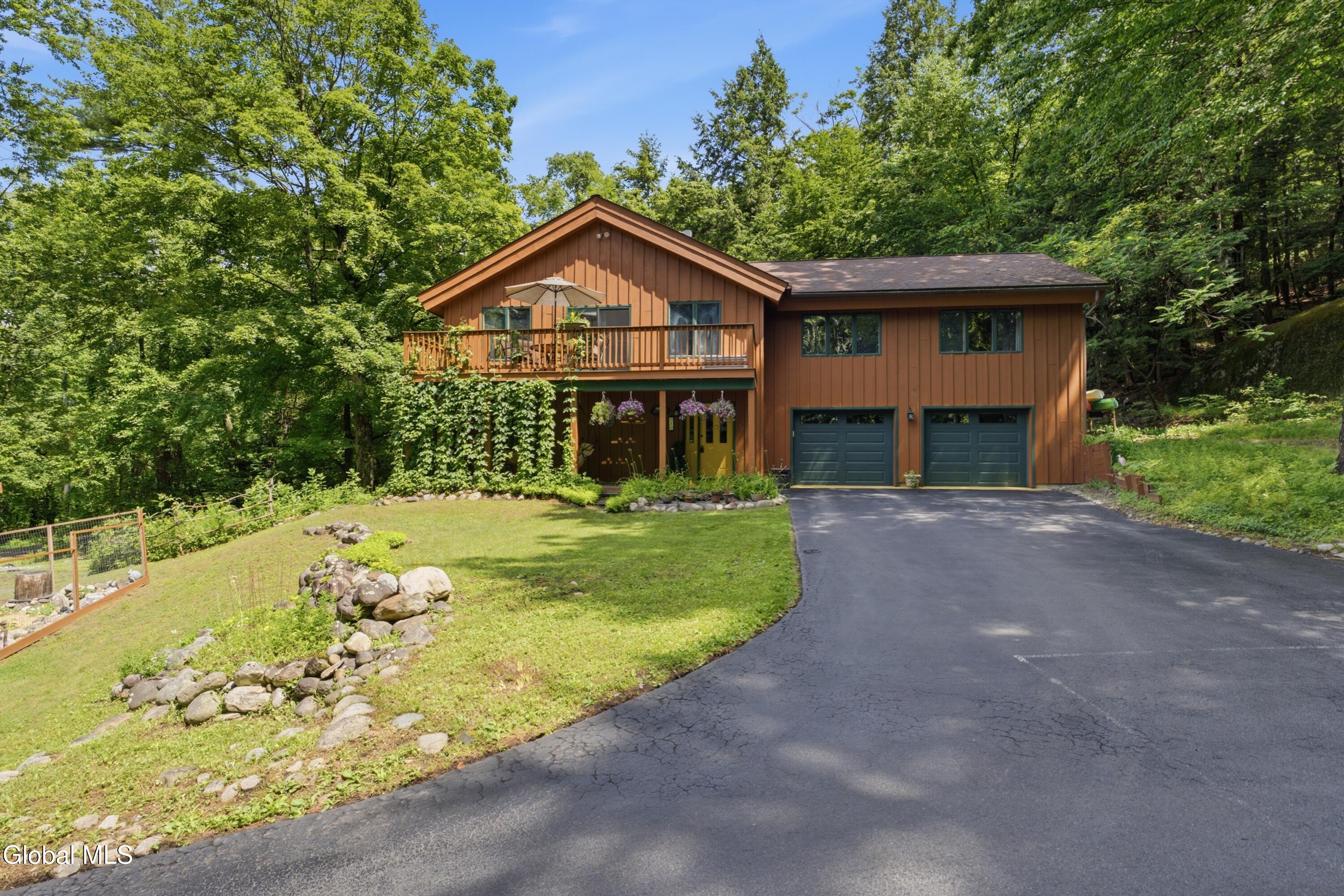 30 Constitution Way Queensbury NY 12804