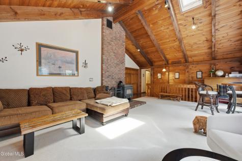 30 Constitution Way Queensbury NY 12804