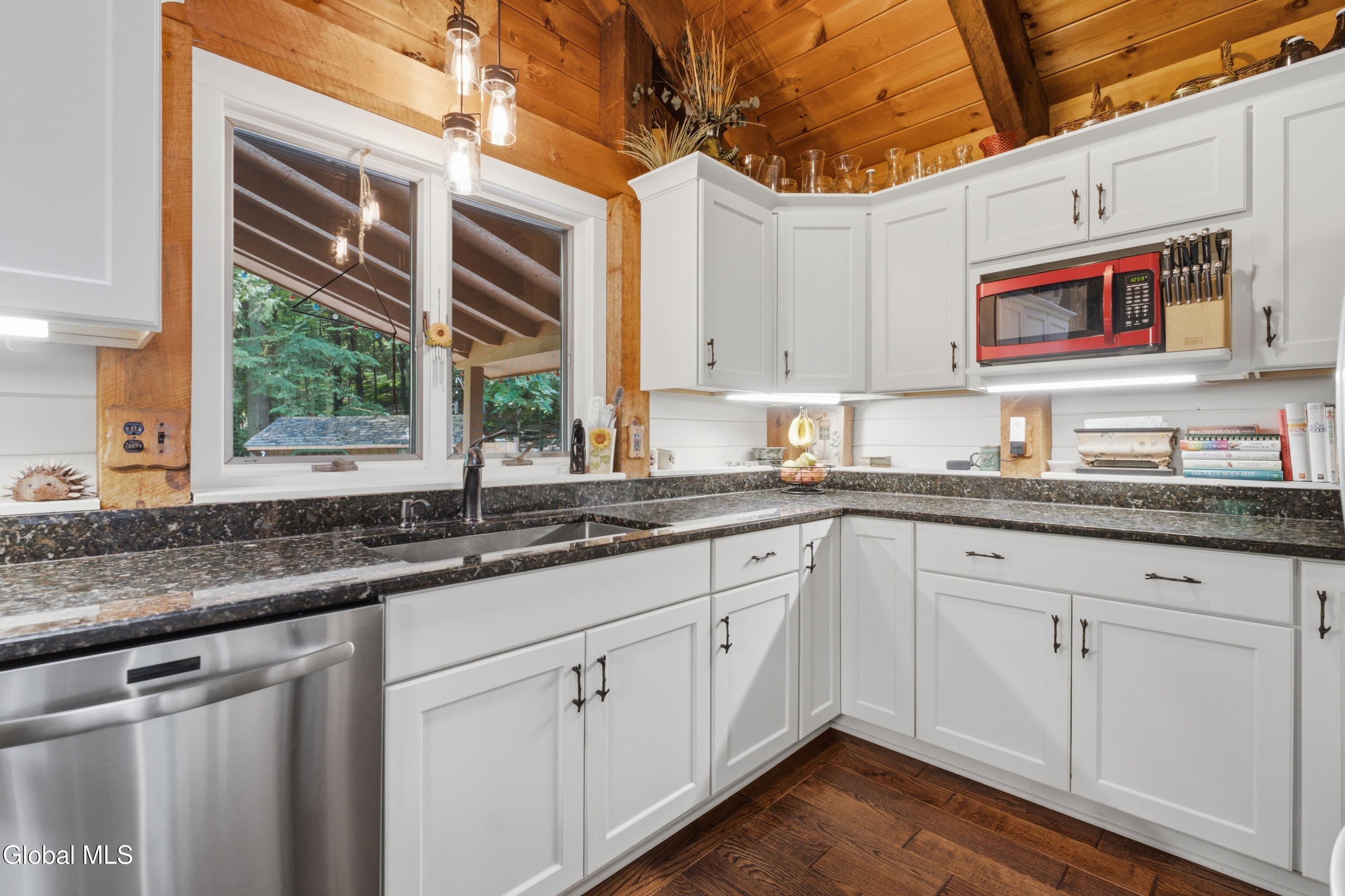 30 Constitution Way Queensbury NY 12804