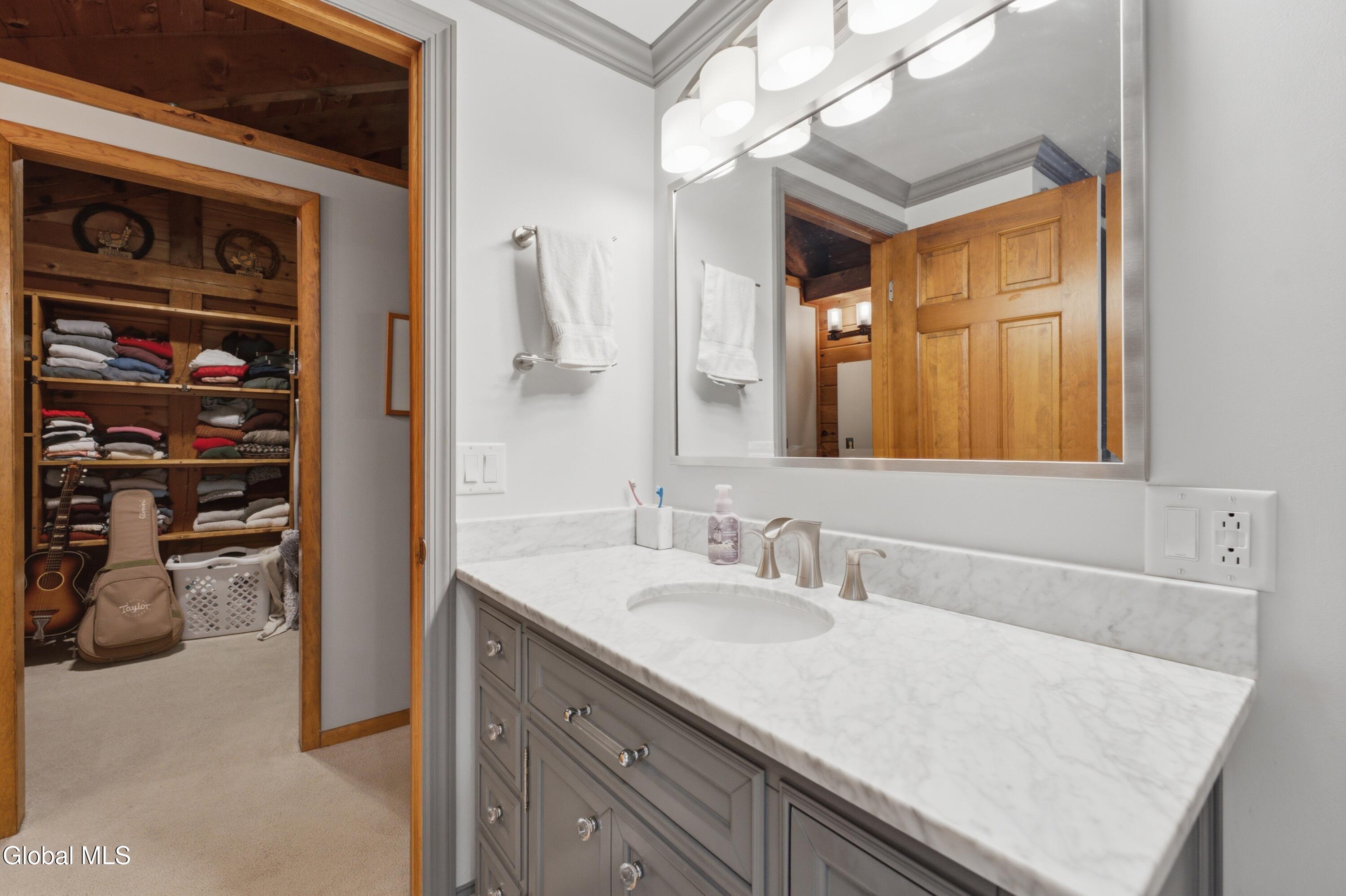 30 Constitution Way Queensbury NY 12804
