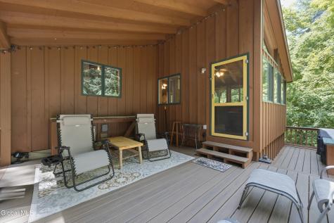 30 Constitution Way Queensbury NY 12804