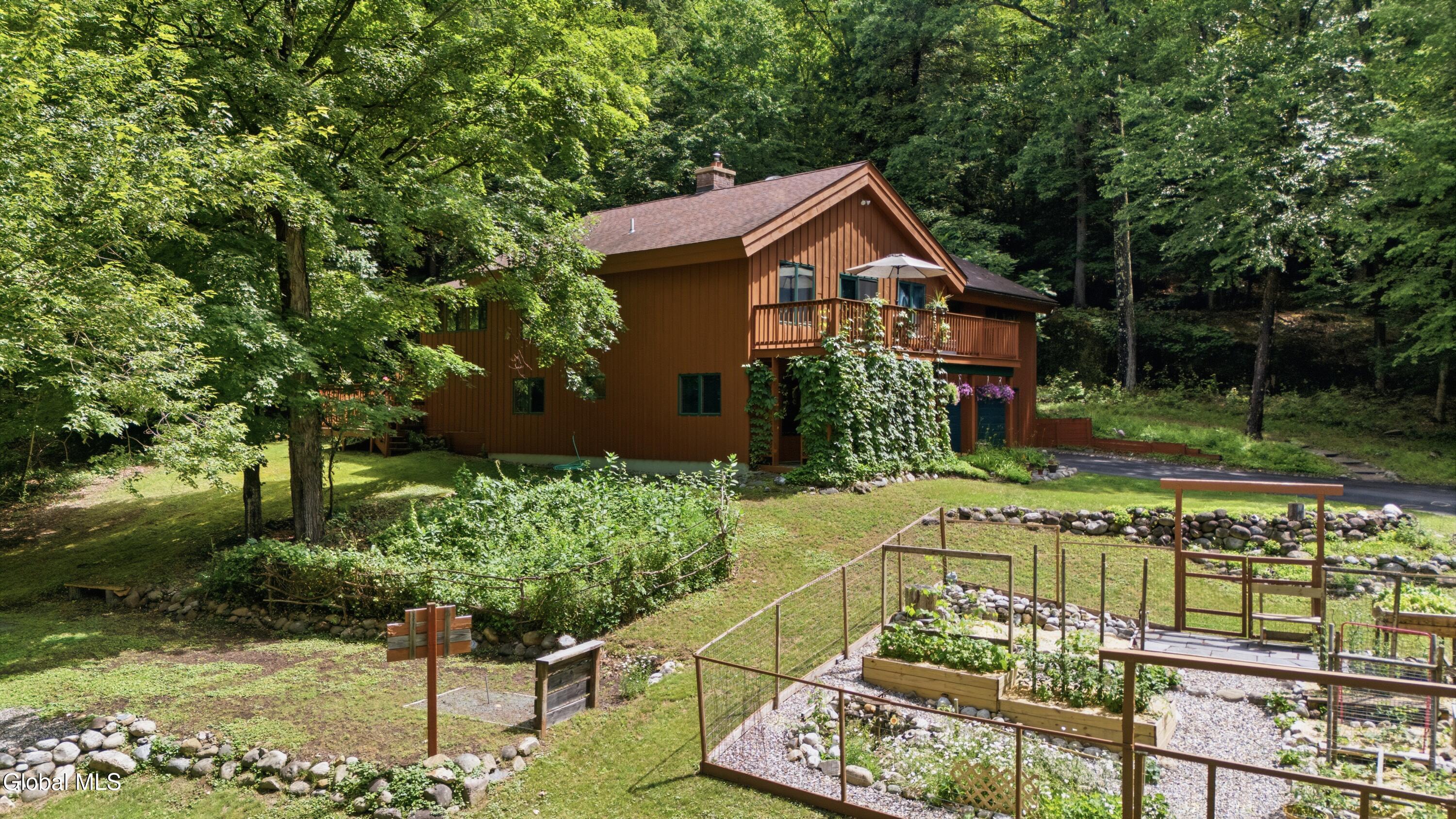 30 Constitution Way Queensbury NY 12804
