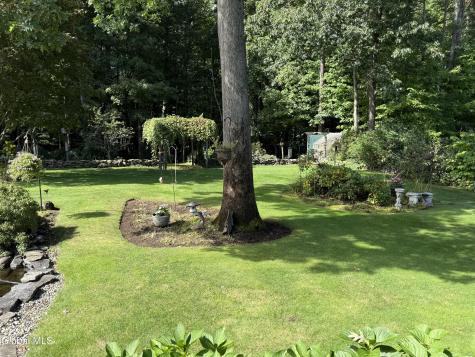 18 Pinion Pine Lane Queensbury NY 12804