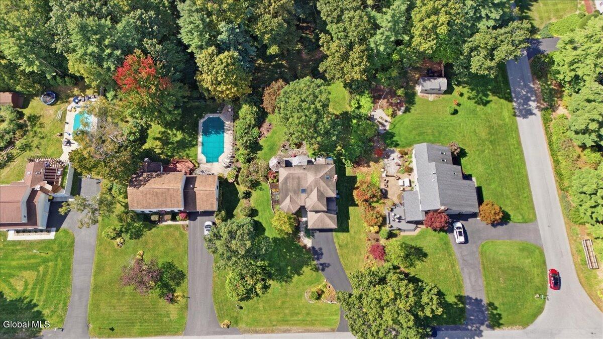 18 Pinion Pine Lane Queensbury NY 12804