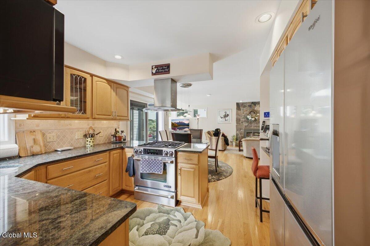 18 Pinion Pine Lane Queensbury NY 12804