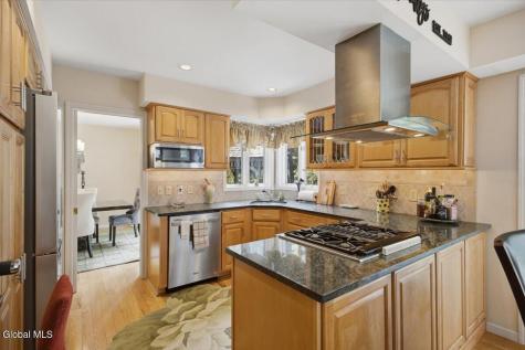 18 Pinion Pine Lane Queensbury NY 12804