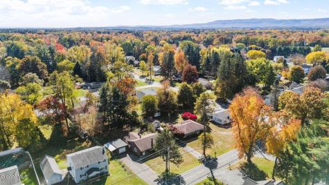 2892 W Lydius Street Schenectady NY 12303