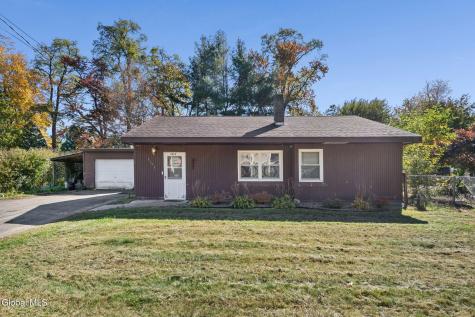 2892 W Lydius Street Schenectady NY 12303