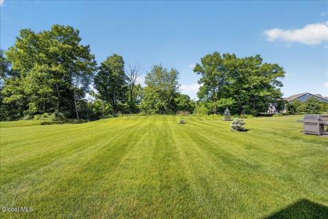 59 Somerset Drive Halfmoon NY 12118