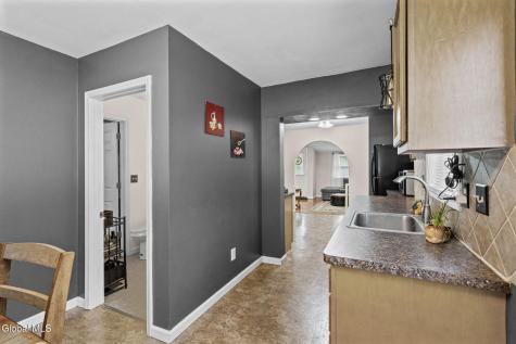 298 Peck Road Wynantskill NY 12198