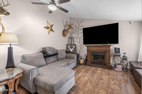 298 Peck Road Wynantskill NY 12198