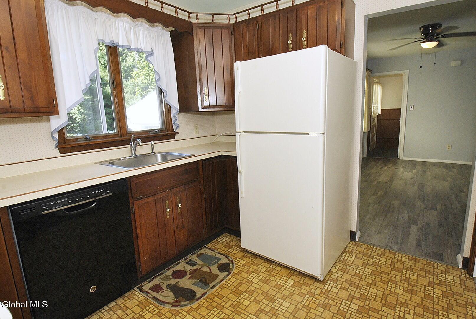 18 Tattersall Lane Albany NY 12205