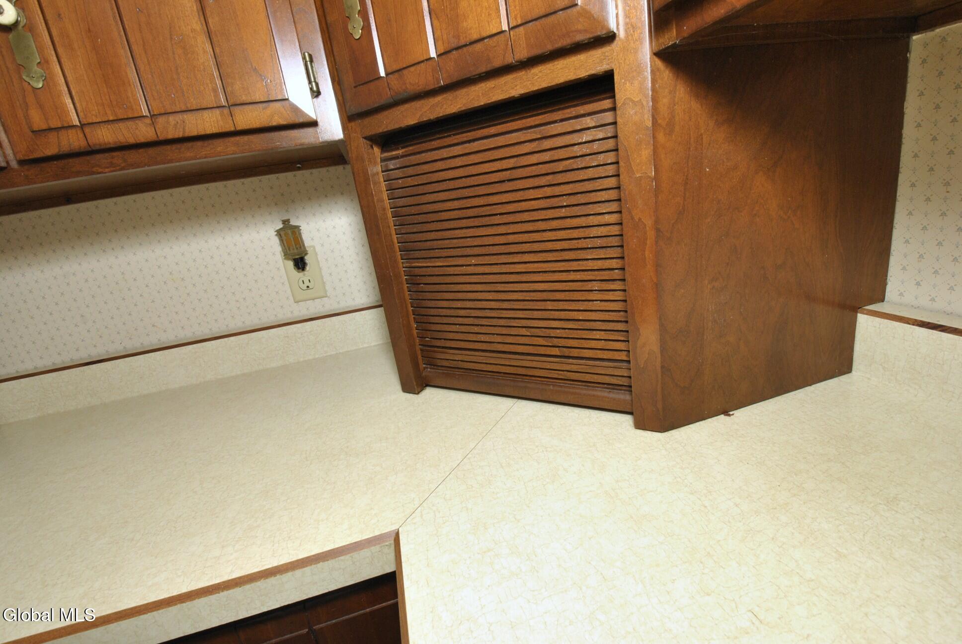 18 Tattersall Lane Albany NY 12205