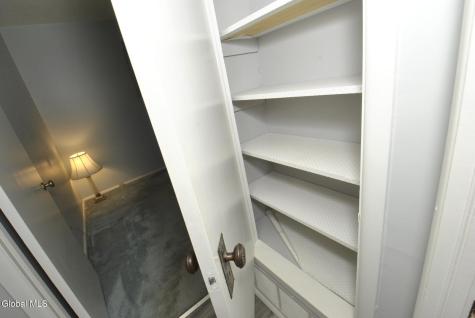 18 Tattersall Lane Albany NY 12205