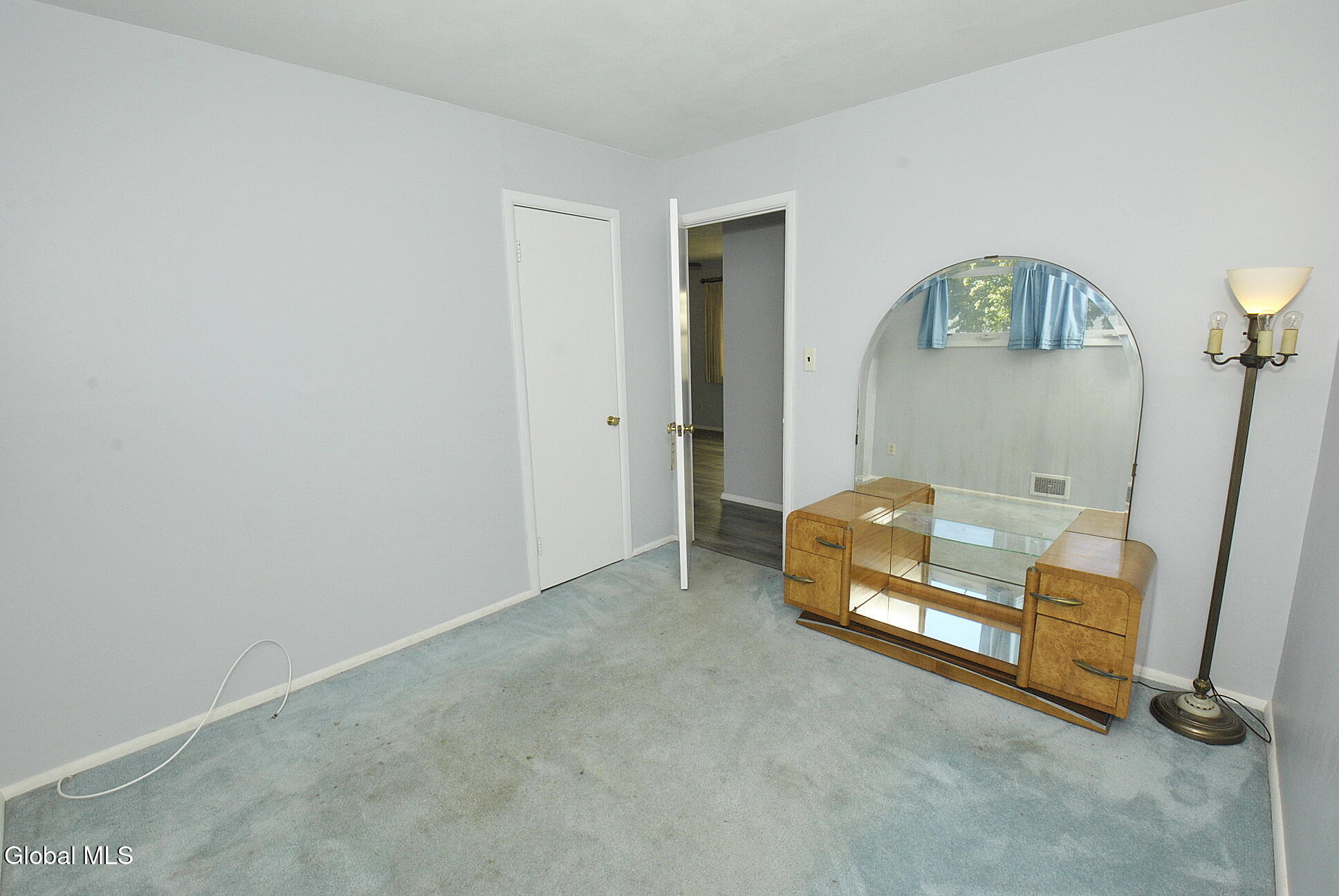18 Tattersall Lane Albany NY 12205
