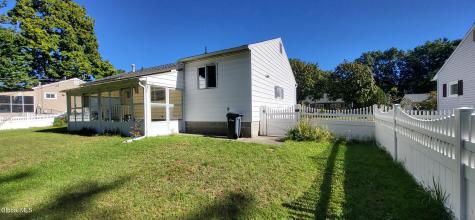 18 Tattersall Lane Albany NY 12205