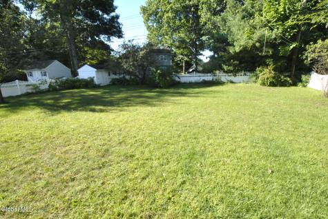 18 Tattersall Lane Albany NY 12205