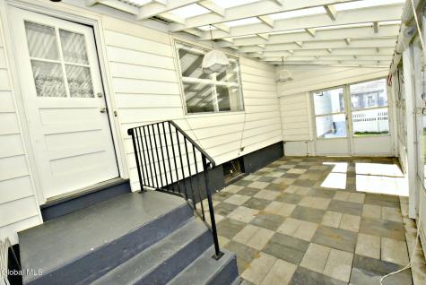 18 Tattersall Lane Albany NY 12205