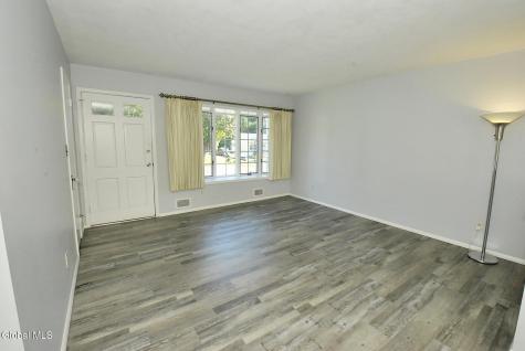 18 Tattersall Lane Albany NY 12205