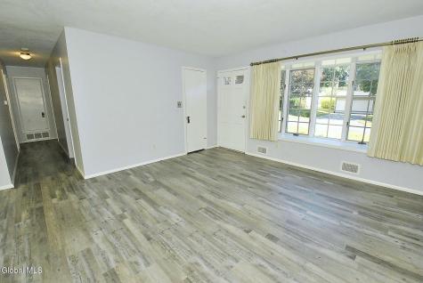 18 Tattersall Lane Albany NY 12205